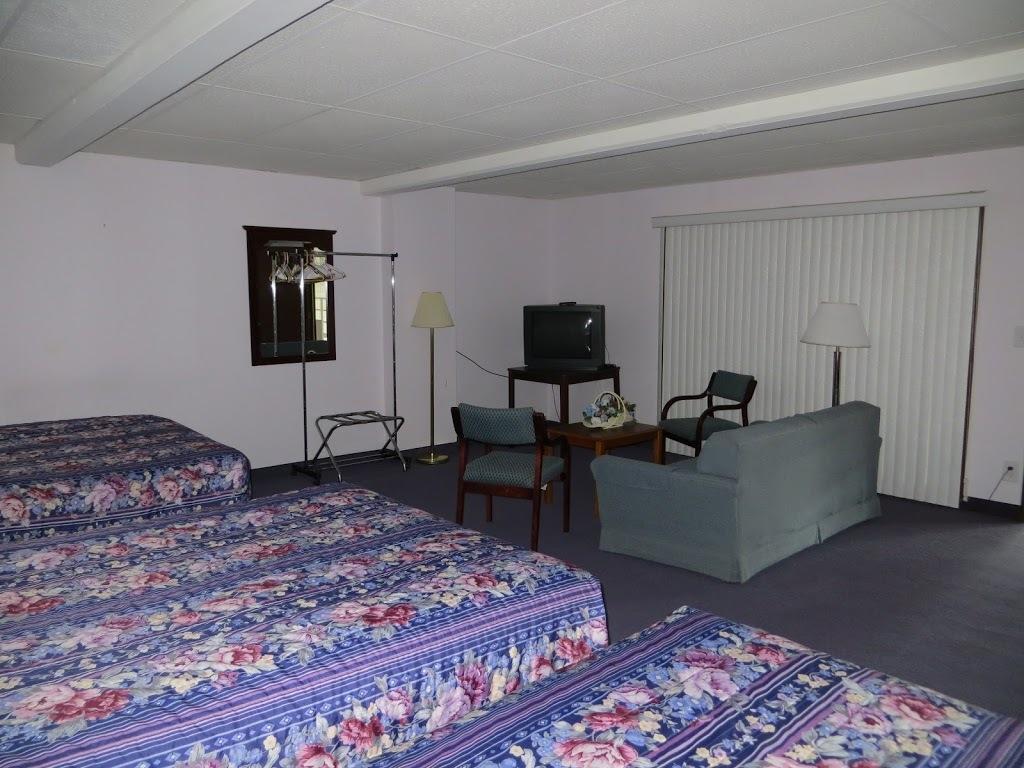 The Bluffs Inn & Suites Decorah Habitación foto